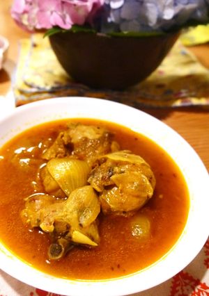 ネパール料理＝骨付き鶏のスタミナスープ-レシピのメイン写真