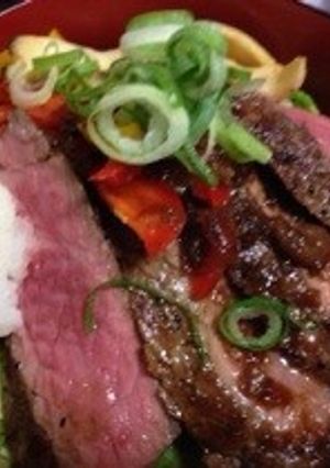 和風ソースのステーキ丼-レシピのメイン写真