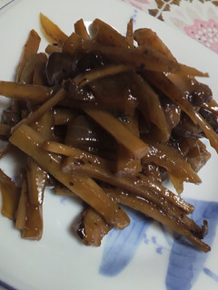 ごぼう、玉葱、椎茸、ちくわのつゆ炒め-レシピのメイン写真