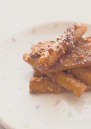素揚げ太ごぼうの胡麻照り焼き。-レシピのメイン写真