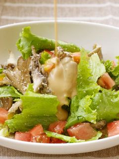舞茸とチーズの簡単!ごまドレサラダ-レシピのメイン写真