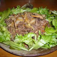 รูปของ 牛肉と根菜の炒め物