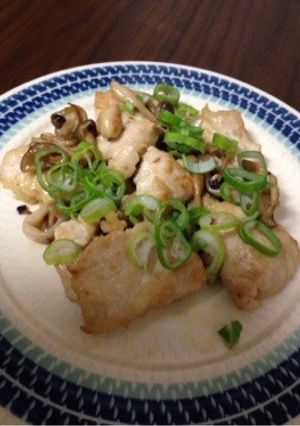 胸肉とシメジのバタポン炒め-レシピのメイン写真