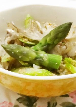 アスパラガスと舞茸の胡麻和え-レシピのメイン写真