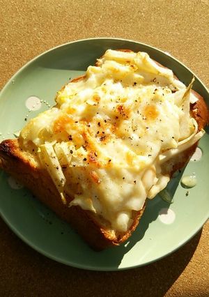 白菜とりんごのハニーチーズトースト-レシピのメイン写真