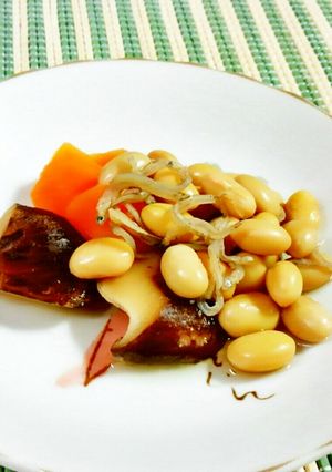 椎茸と大豆・人参のじゃこ煮♪-レシピのメイン写真