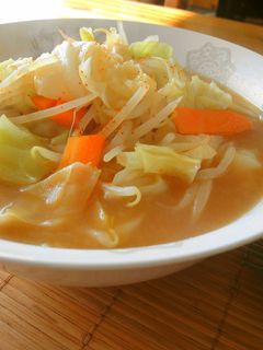 キャベツともやしの味噌ラーメン-レシピのメイン写真
