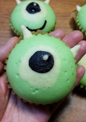 カップケーキ デコ蒸しパン♡マイク-レシピのメイン写真