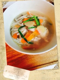圧力鍋で簡単♪生姜と鳥の中華風スープ-レシピのメイン写真