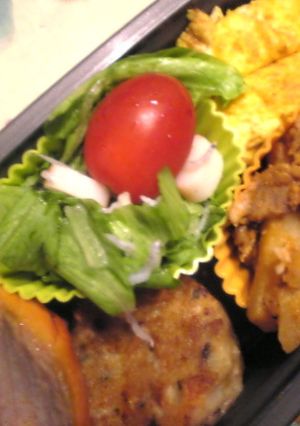 お弁当にもう一品 じゃこカニカマサラダ-レシピのメイン写真
