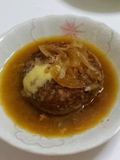 チーズイン和風煮込みハンバーグ-レシピのメイン写真