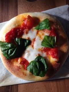 ピッツァマルゲリータ-レシピのメイン写真