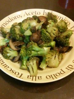 お酒にも!!ブロッコリーのアンチョビ炒め-レシピのメイン写真