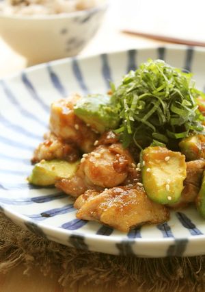 鶏肉とアボカドのあっさり梅照り焼き-レシピのメイン写真