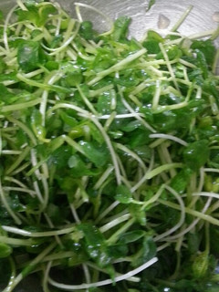 豆苗とかいわれ大根のエコサラダ◎-レシピのメイン写真