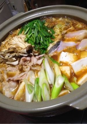 我が家のキムチ鍋-レシピのメイン写真