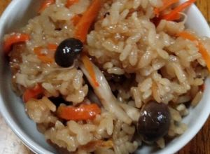 絶品きのこ炊き込み御飯☆もち米と一緒♪-レシピのメイン写真