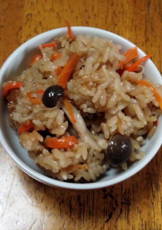絶品きのこ炊き込み御飯☆もち米と一緒♪-レシピのメイン写真