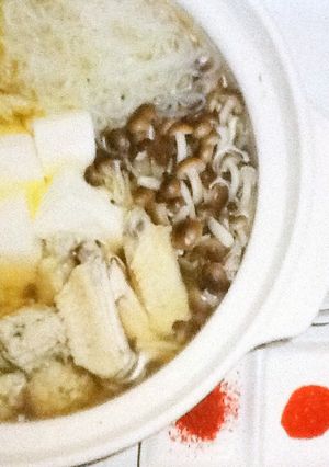 土鍋で☆鳥だんご鍋-レシピのメイン写真