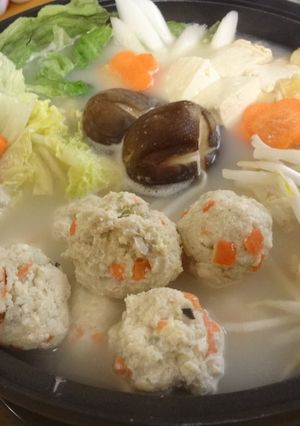 鍋で食べる鶏団子-レシピのメイン写真