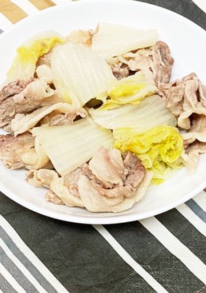 簡単節約♪白菜と豚肉のコンソメ煮-レシピのメイン写真