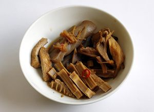 干し筍・干し舞茸・こんにゃくの煮物-レシピのメイン写真