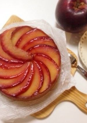 タルトタタン風りんごのアーモンドケーキ-レシピのメイン写真