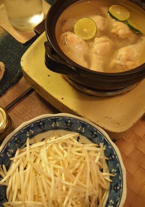 塩手羽とシャキシャキもやしの香り鍋-レシピのメイン写真