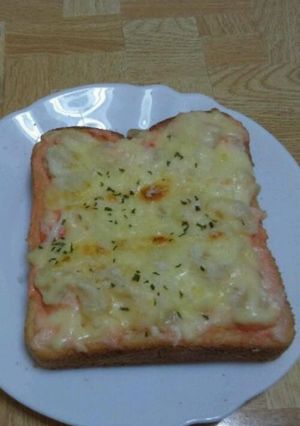 タラモピザ風トースト-レシピのメイン写真