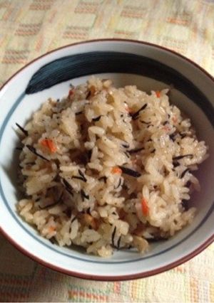 簡単！うどんスープでひじきご飯！-レシピのメイン写真