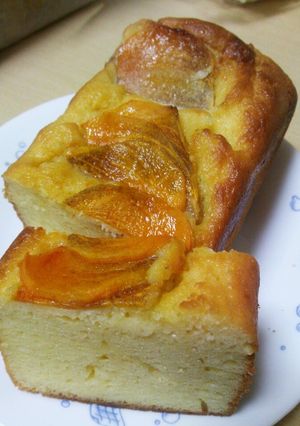 柿とヨーグルトのしっとりケーキ-レシピのメイン写真