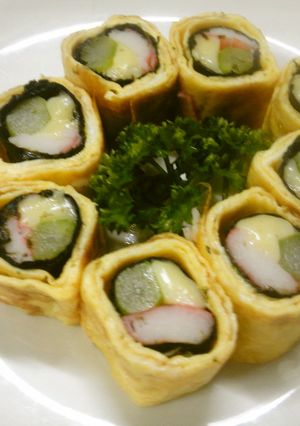 簡単!彩り 卵焼き~? 卵巻き?-レシピのメイン写真