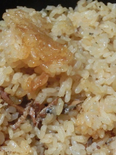 いわし蒲焼缶詰で簡単炊込みご飯一合分-レシピのメイン写真