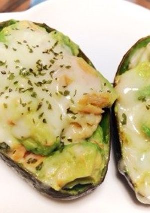 簡単10分！鮭とアボカドのチーズ焼き-レシピのメイン写真