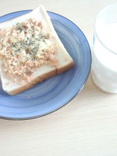 鮭フレークパン-レシピのメイン写真