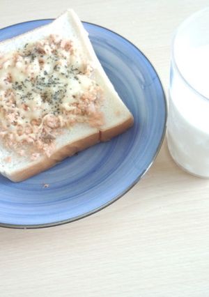 鮭フレークパン-レシピのメイン写真