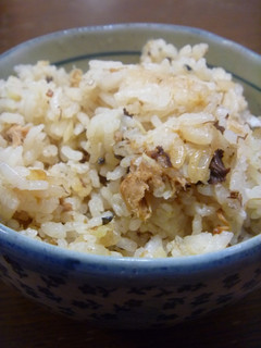 サバ缶で炊き込みごはん (゜))<<-レシピのメイン写真