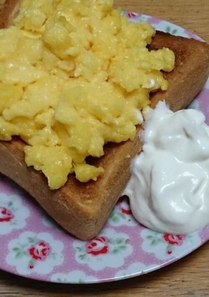 濃厚スクランブルエッグトースト-レシピのメイン写真