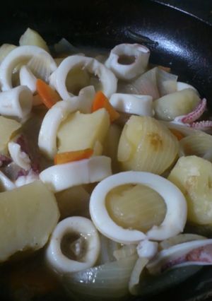 イカとじゃがいもの優しいコンソメ煮-レシピのメイン写真