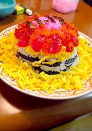 初心者でも簡単！お寿司のケーキ-レシピのメイン写真