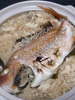 簡単、美味く、豪華に♪鯛の塩焼きで鯛めし-レシピのメイン写真
