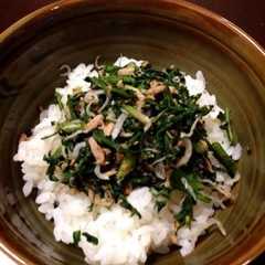 รูปของ 春菊とツナのふりかけ