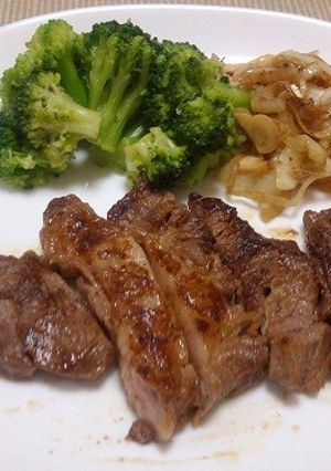 牛ステーキ・安い肉をヨーグルトで柔らかく-レシピのメイン写真