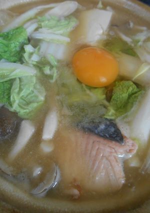 生秋鮭と白菜と豆腐入り味噌煮込み鍋-レシピのメイン写真