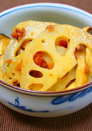 ご飯2杯いけます！レンコンの梅炒め-レシピのメイン写真