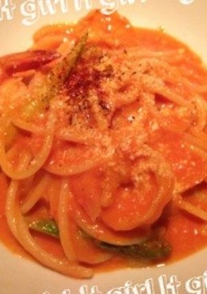 トマト缶で♡海老のトマトクリームパスタ-レシピのメイン写真