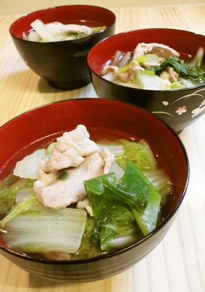 豚肉・白菜・長ねぎの野菜たっぷりすまし汁-レシピのメイン写真