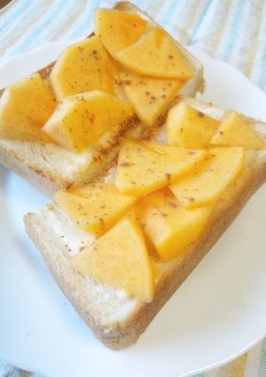 クリームチーズと柿のデザートトースト-レシピのメイン写真