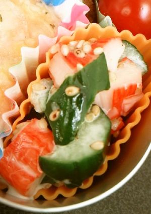 お弁当☆きゅうりとカニカマごまマヨサラダ-レシピのメイン写真