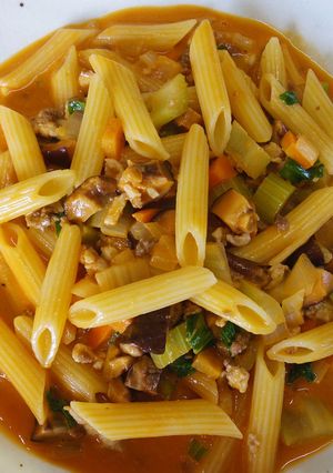 野菜とペンネ、トマト&クリームソース煮-レシピのメイン写真